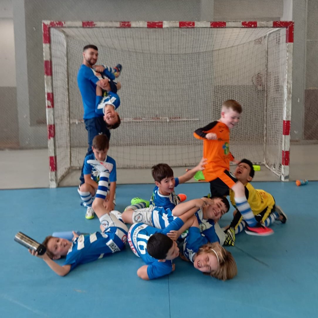 EDCCelanova's tweet photo. 💙💙💙Derrota do PreBenxamín B no último partido de Liga ante a ED Ourense https://t.co/msLYuGcGhr