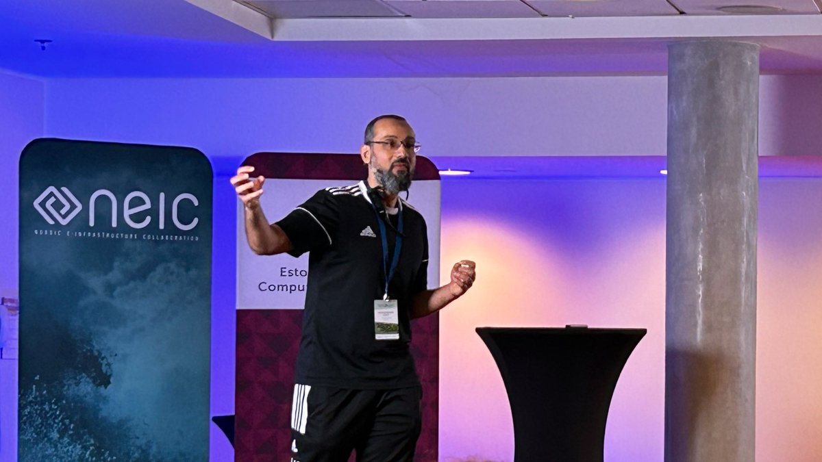 NeIC Senior advisor Abdulrahman Azab is warming the audience up before a discussion on NeIC’s future #NeIC2024