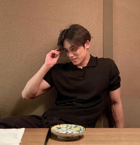 2 years ago today, Mingyu shared the mega-viral photos.