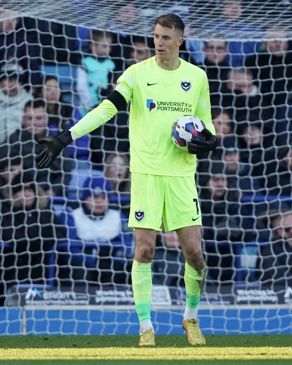 Former Portsmouth and Arsenal goalkeeper Matt Macey is set to join Colchester on a free transfer. #ColU #Pompey