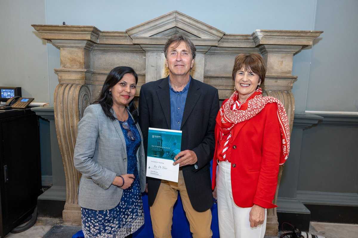 Congratulations to our staff from the School of Nursing & Midwifery who were honoured at the recent Faculty of Health Sciences Dean's Awards. Innovation in Teaching Award 🏆 Dr Jan De Vries and project team including Sinéad Impey and Dr Sunita Panda 🏆 Prof @ComiskeyCath and