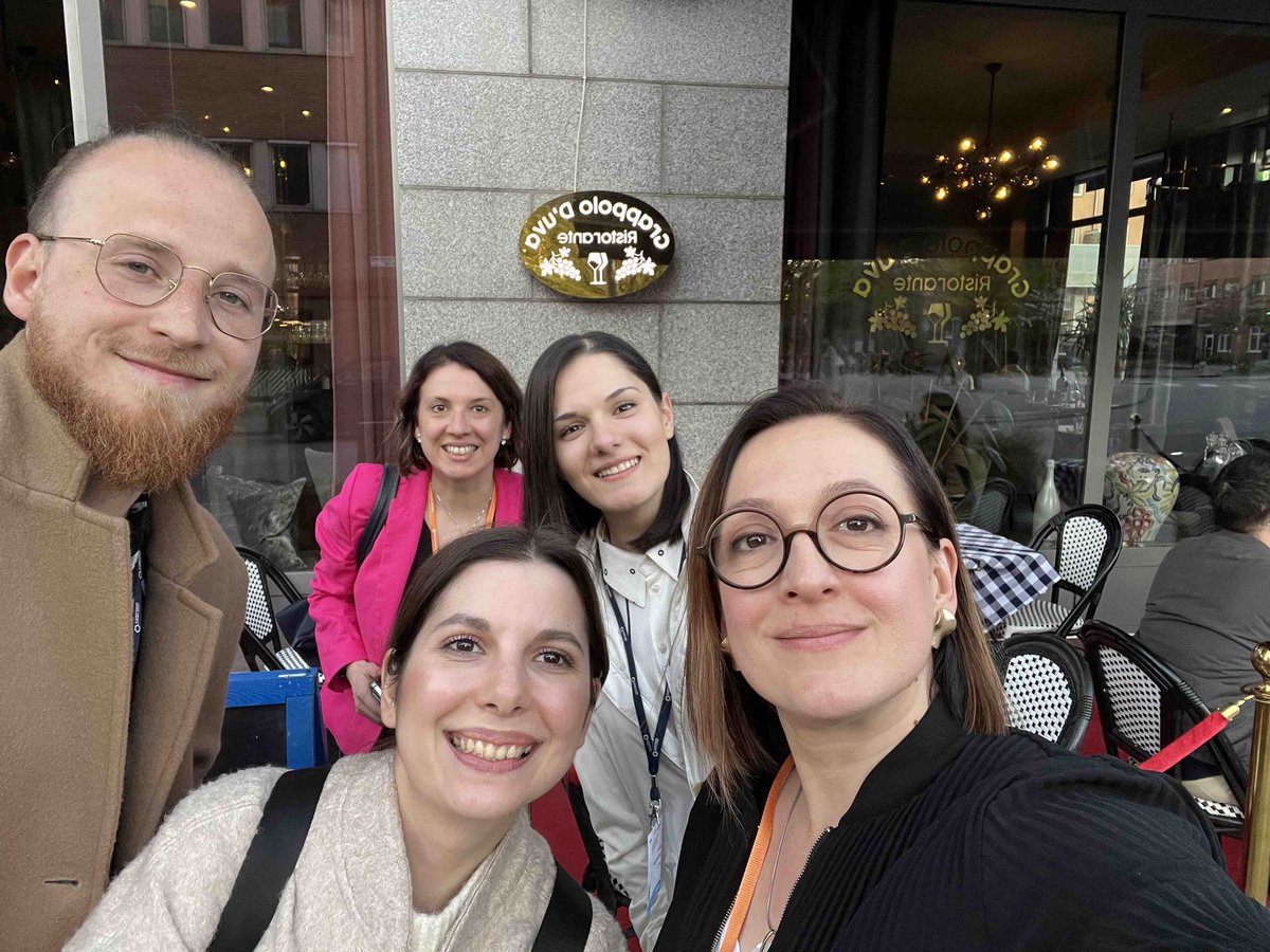 Kristina Saravinovska (@ksaravinovska) on Twitter photo The #ECE2024 was beyond congress and colleagues, but a community and friends!
True joy to meet my fellows from the EYES committee, spreading the already palpable spirit, with a successful EYES symposium,social event and bidding farewell to our fantastic co-chair <a href="/santoans/">Antoan Stefan Sojat</a>
🧵1/4 The #ECE2024 was beyond congress and colleagues, but a community and friends!
True joy to meet my fellows from the EYES committee, spreading the already palpable spirit, with a successful EYES symposium,social event and bidding farewell to our fantastic co-chair <a href="/santoans/">Antoan Stefan Sojat</a>
🧵1/4