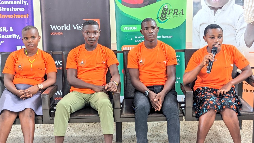CefrohtUg's tweet photo. The children's Parliament being moderated by Hon Kubeketerya James, MP, Bunya East County highlighted issues that are causing food insecurity.
Lack of knowledge on proper farming practices like terracing as well as pests were among challenges highlighted.
#beyondthetable https://t.co/EKoHCiVGP3