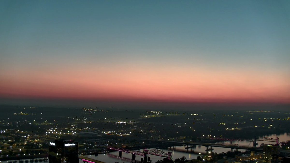 Good Monday morning! We are waking up to a beautiful sunrise for our Memorial Day. #arwx #ARStormTeam