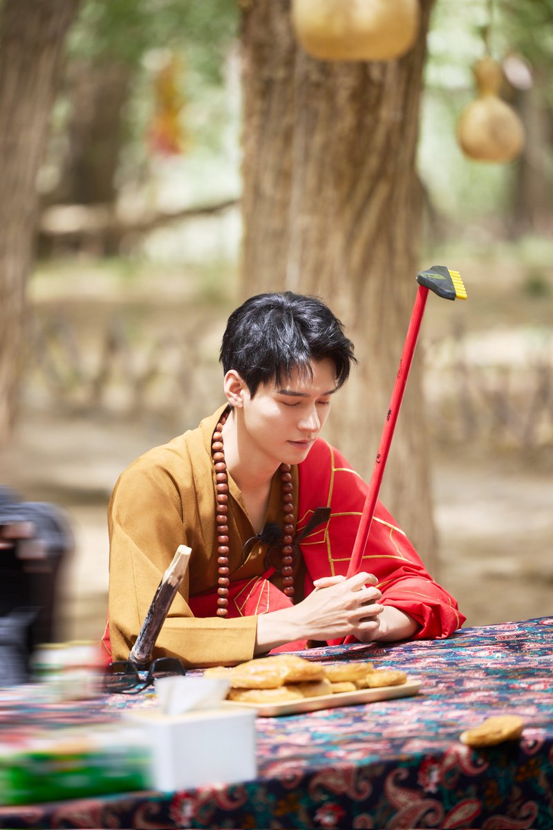 gongsimorn's tweet photo. Even with all the dangers and unknowns, I embrace the adventure wholeheartedly. The bonds I've formed and the experiences I've gained are irreplaceable. As I move forward, I carry the strength of my family and the love of those who support me. https://t.co/RJguJb1fzD