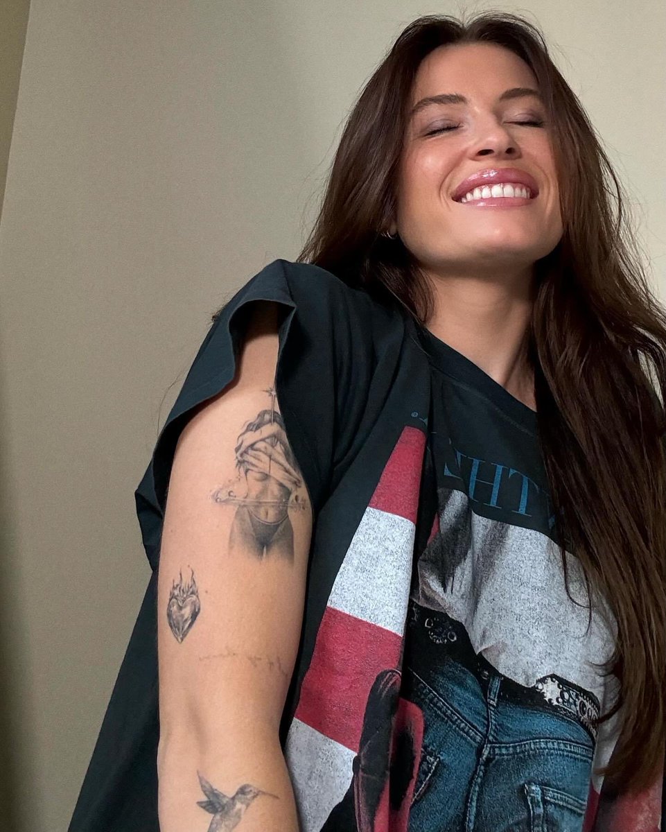 gomdeverdeen's tweet photo. not to be dramatic but id die for her https://t.co/Pisjx3DBkA