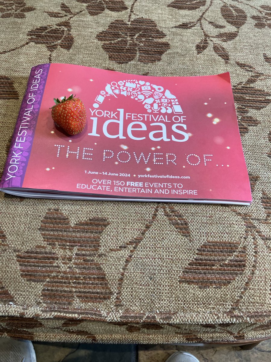 And, in a changing world, there are still some constants: the Festival of Ideas and the first strawberry. Soon be summer!