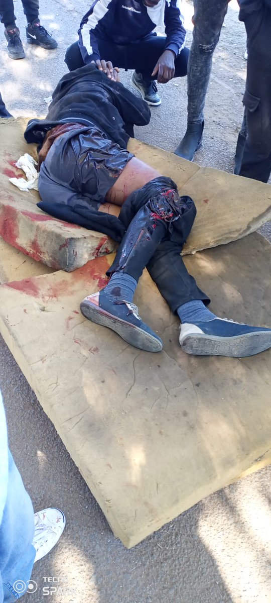 OnehBera's tweet photo. Is this truly the cruelty that the SAPS in Mthatha have chosen to act on because students have finally chosen to rise from the injustice of the taxi association prohibiting students from their right to a safer education. 3 students have now died, thanks to the police.#freewsu https://t.co/SmPHstPqXC