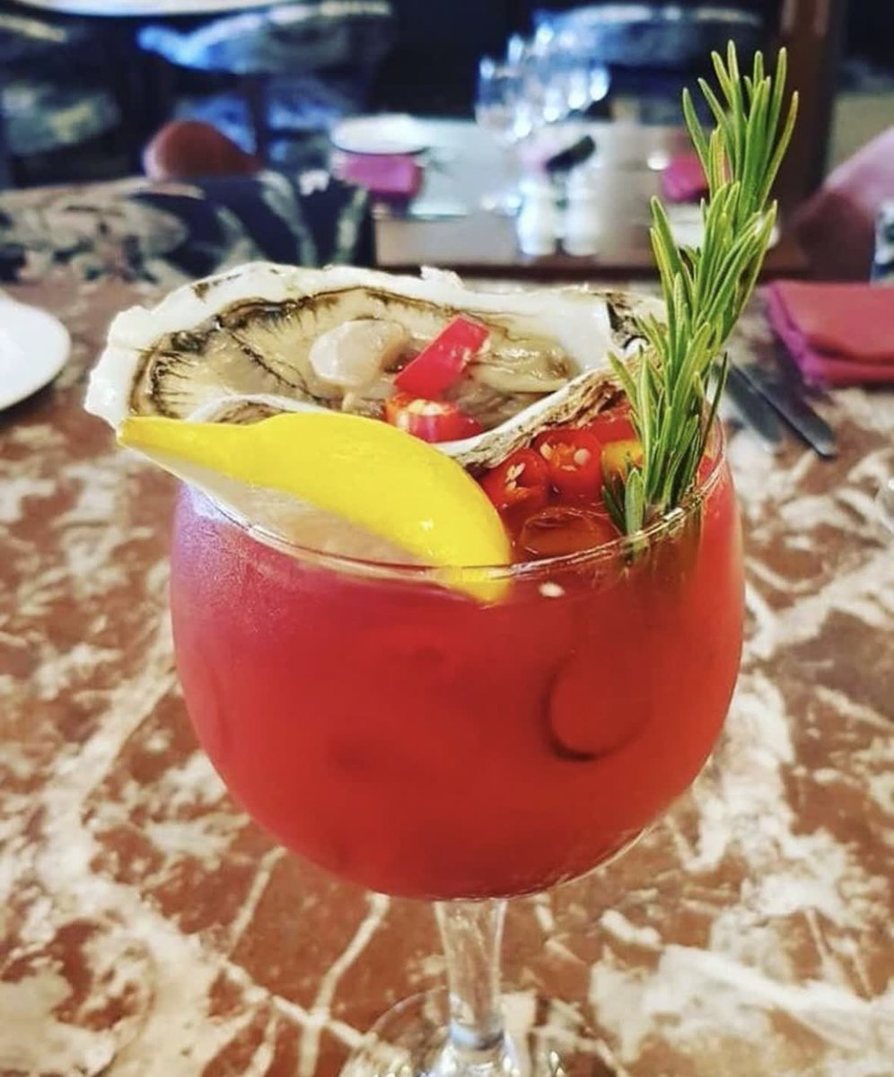 It’s Bank Holiday Monday, and you know what that means…our famous Bloody Mary!
.
#bloodymary #bloodymarycocktail #bloodymarys #bestbar #famous #cocktail