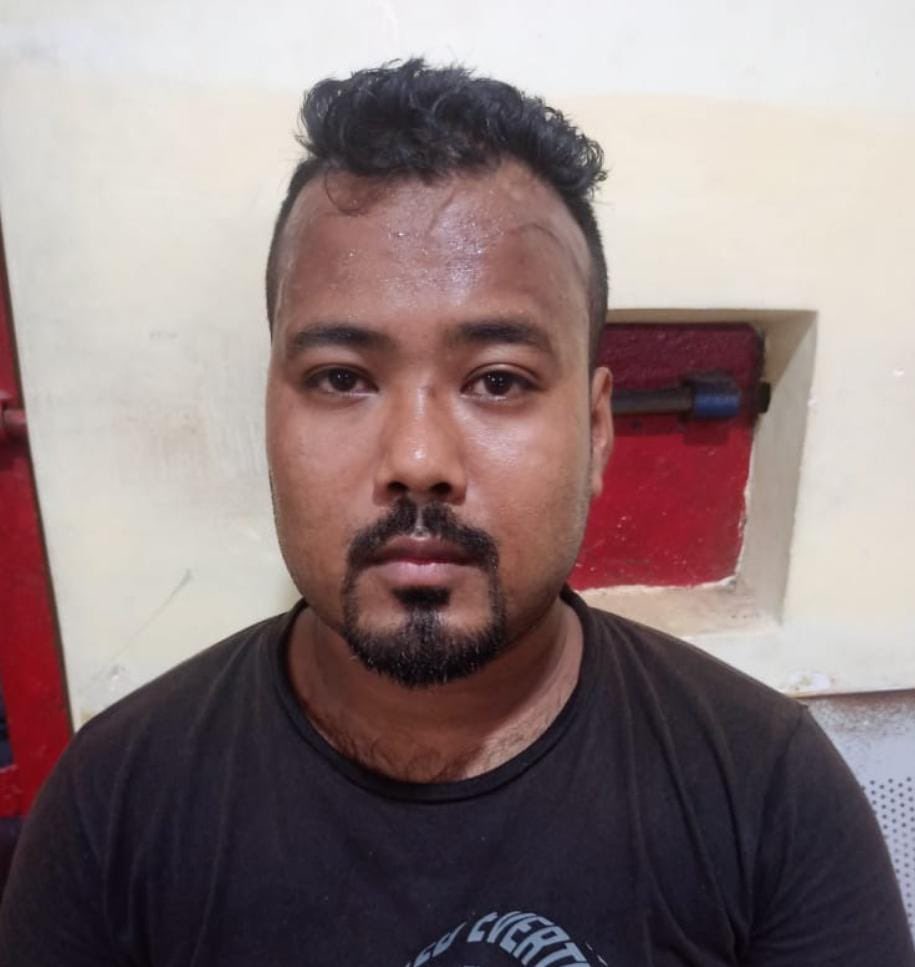 Accused namely Tyaokhamthi Gogoi of MES Tinali,PS-Chabua has been arrested and forwarded to Judicial Custody in connection with Chabua PS Case No- 43/24 U/S 498(A)/324/307/506IPC R/W Sec 25(1-A) of Arms Act by OC Chabua PS @CMOfficeAssam @assampolice @DGPAssamPolice @gpsinghips