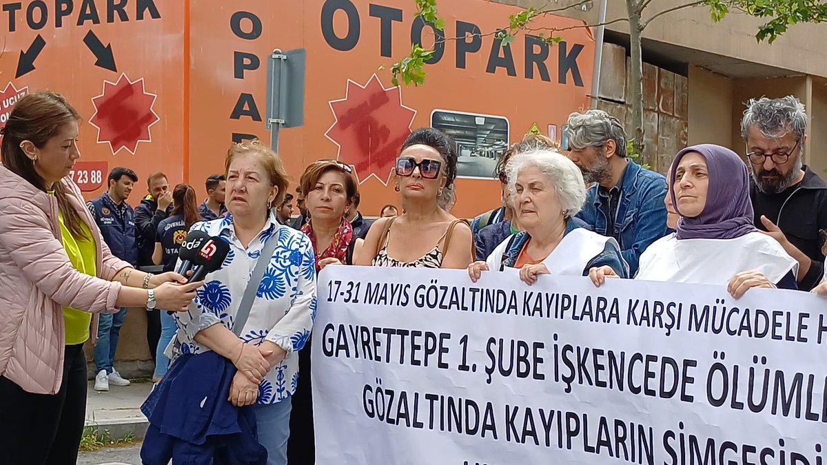 İşkence ve gözaltında kayıplarla bilinen Gayrettepe'deki eski Emniyet Müdürlüğü bugünlerde yıkılıyor. Hafıza mekanı olarak korunması gereken bir yer daha yok ediliyor. Bu yıl '1000 Hafta' temasıyla gerçekleştirdiğimiz 17-31 Mayıs Uluslararası Gözaltında Kayıplara Karşı Mücadele