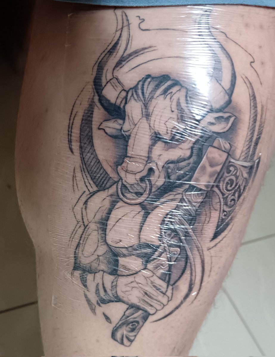 Piece is finally finished, super excited on how it turned out😁. (Sorry for the glare)