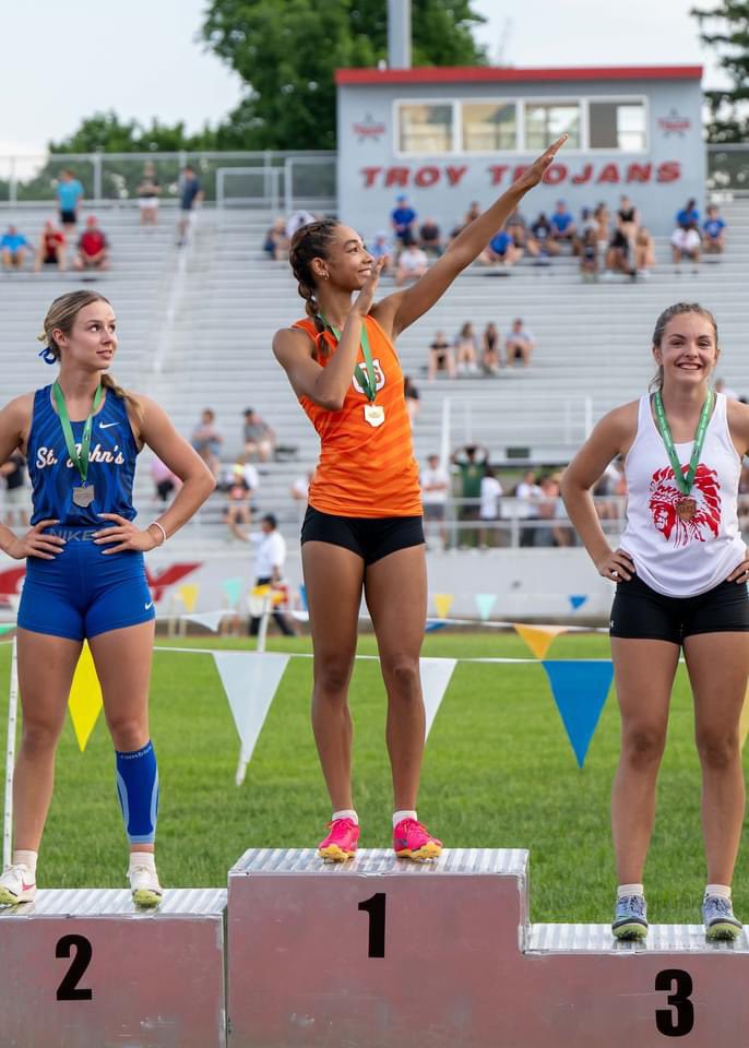 No better feeling than witnessing your child evolve into a fighter JET! @DelaneySJon1 dominated her region 12 meet in Ohio with 4 golds and 7 records including a state record while leading her team to a runner-up finish! @MilesplitOhio @HUBisonTFXC