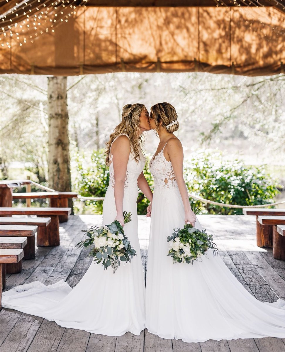 HacknessHotel's tweet image. Natty and Lottie 🤍

📸 @dandrewphotography

To book a tour of Hackness Grange wedding venue in Yorkshire pop us a message or email us on weddings@hacknessgrange.co.uk. We would love to hear from you and start your wedding planning 
.  .  .