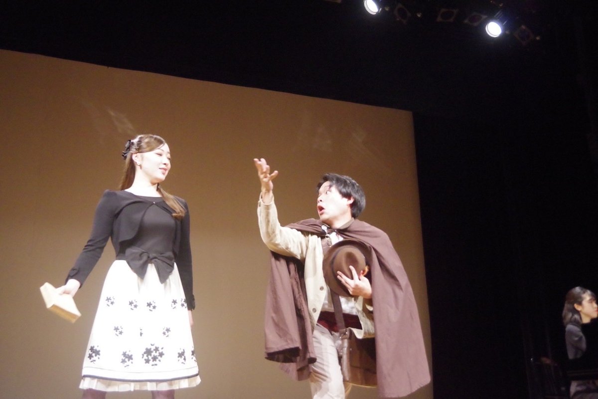 opera_fool's tweet photo. 【ドン・ジョヴァンニ　ギャラリー④】

お気に入り写真をいくつか！📸

・第1幕フィナーレで初めて化けの皮を剥がされるドン・ジョヴァンニ
・レポレッロのカタログを取り上げるストーリーテラー
・滅多に演奏されない第2幕のヅェルリーナ・レポレッロ二重唱
・仮面を抱く第2幕エルヴィーラアリア https://t.co/GRORNIJpdU