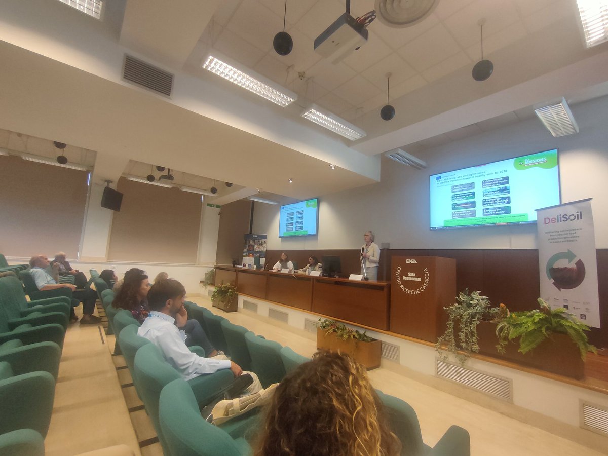 DeliSoilEU's tweet image. What a fantastic morning it&apos;s been so far including greetings from our Project Officer, Advisory Board Members, as well as the EU #MissionSoil Board. This afternoon work packages will give updates on their progress towards delivering #Soilimprovers to boost #SoilHealth 🌳