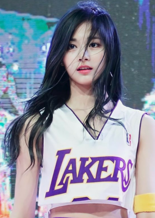 Happy 25th birthday to the amazing TWICE's Tzuyu!