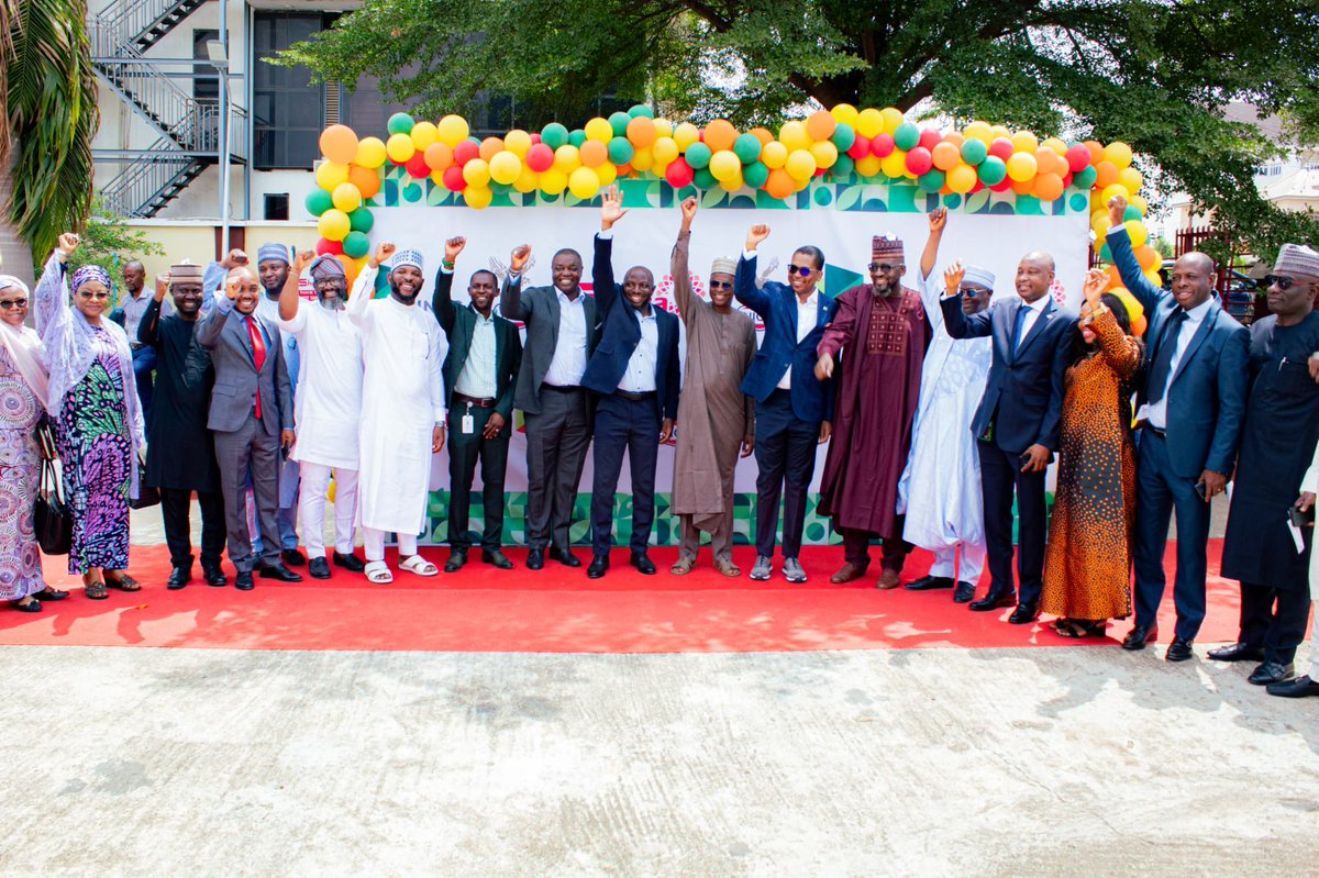 emvc_1's tweet photo. It was our distinct honor and pleasure to be an integral part of the signing ceremony between NNPC New Energy Ltd, A.Y.M Shafa, and Nigus Energy to provide charging infrastructure for Electric Vehicles across Nigeria 🇳🇬.

#emvc #electricvehicles #madeinnigeria #cleanenergy https://t.co/o0QfBnIBXk
