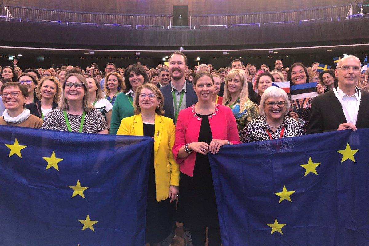 Andriana Sukova (@andrianasukova) on Twitter photo Happy to be in Hannover🇩🇪 for the #InformEU communicators' plenary where I exchanged with Minister Wiebke Osigus on #EUfunds visibility.
Quality communication on channels where people look for information is key to illustrate the impact of EU policies & funds on our daily lives. Happy to be in Hannover🇩🇪 for the #InformEU communicators' plenary where I exchanged with Minister Wiebke Osigus on #EUfunds visibility.
Quality communication on channels where people look for information is key to illustrate the impact of EU policies & funds on our daily lives.