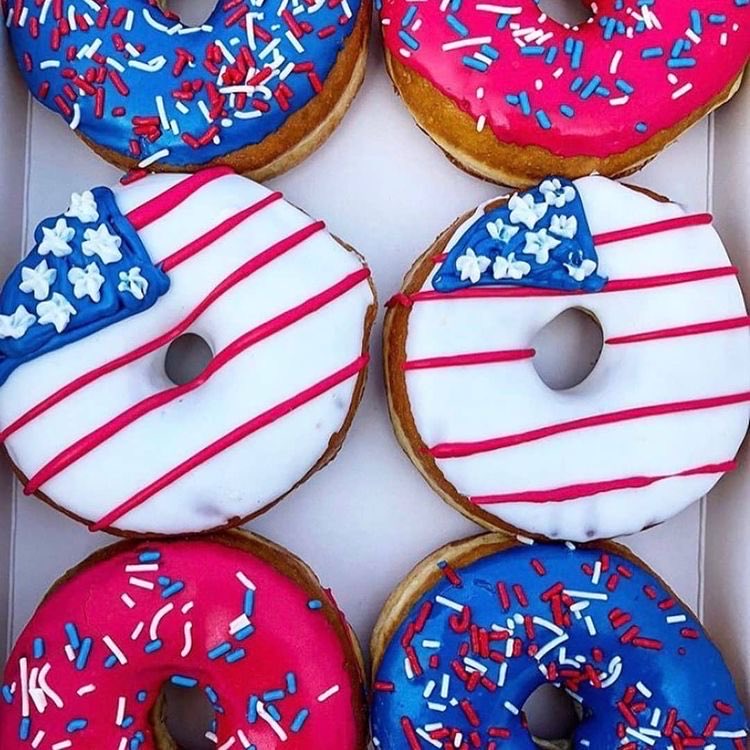 Good Memorial Day, Monday Morning! It’s time to make the Donuts!🇺🇸☕️🍩