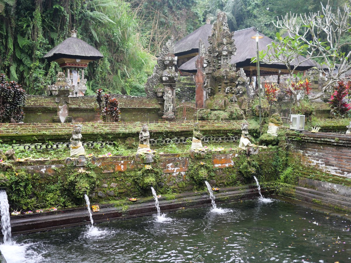 GuideRestos's tweet image. Pura Gunung Kawi Sebatu 🇮🇩, site de sources sacrées