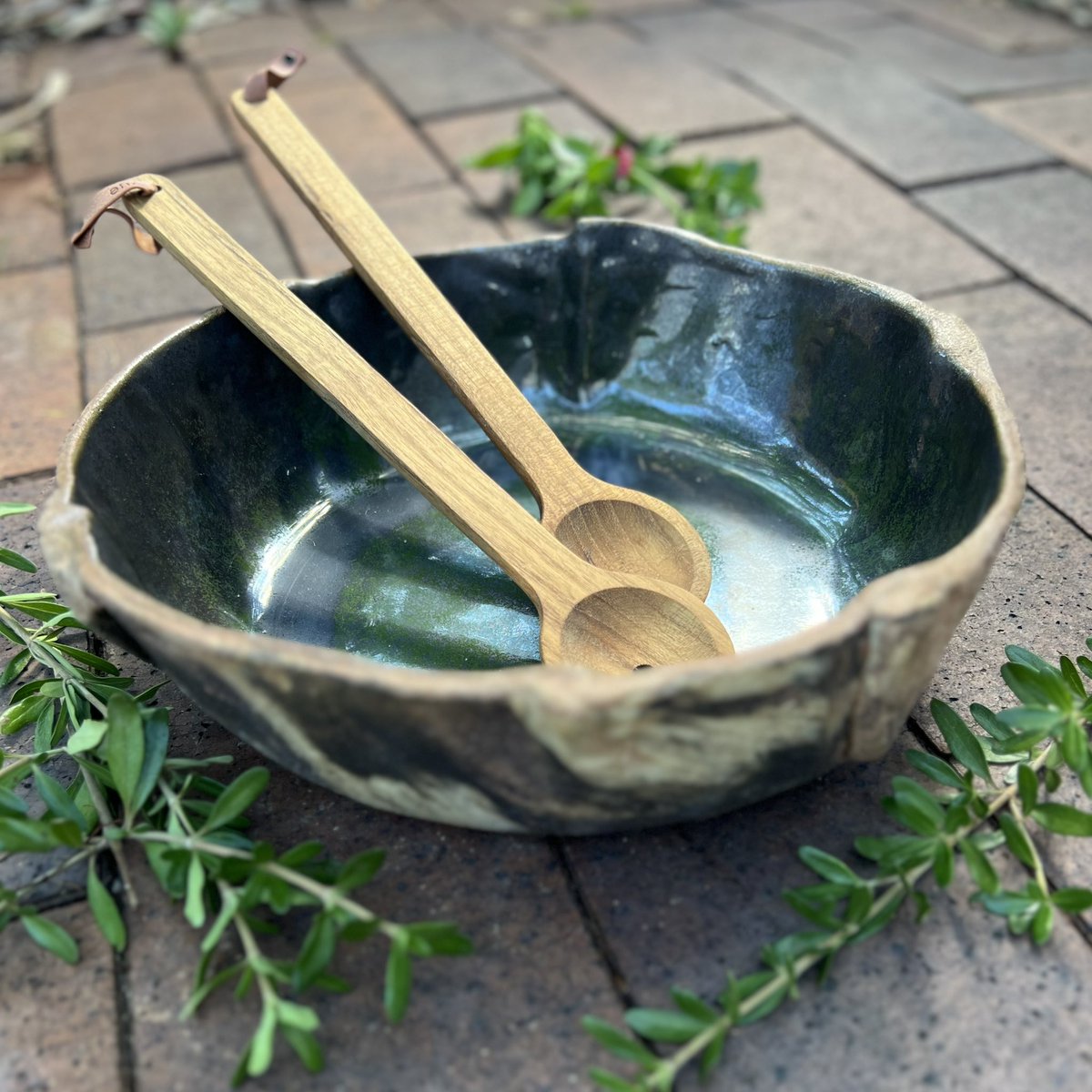 This large Wabi Sabi #Nerikomi fruit is made from a mix of different Australian stoneware clays and glazed in a seaweed green. 

shop.littletree.studio/product/large-…

#ceramics #pottery #australianceramics #canberra #WeAreCBR #littletreestudio #ceramicbowl