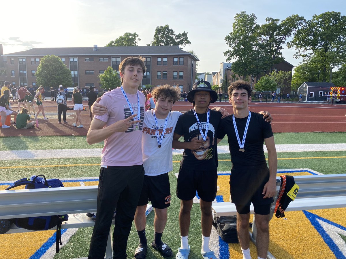 Great day for the Panther Boys at the D2 Meet!
Ray Kwiatek 4th in the 400 49.30 and second in the 200 22.33
Harry Silva 2nd in the LJ 22’ .5”
Leo Sheriff 2nd in the 110 HH 14.86
4x1 shown here Kwiatek, Conant, Aux, Silva 8th 43.96 <a href="/BeverlyPanthers/">Beverly Panthers</a> <a href="/Beverly_High/">Beverly High School</a> <a href="/PhilStacey_SN/">Phil Stacey</a>