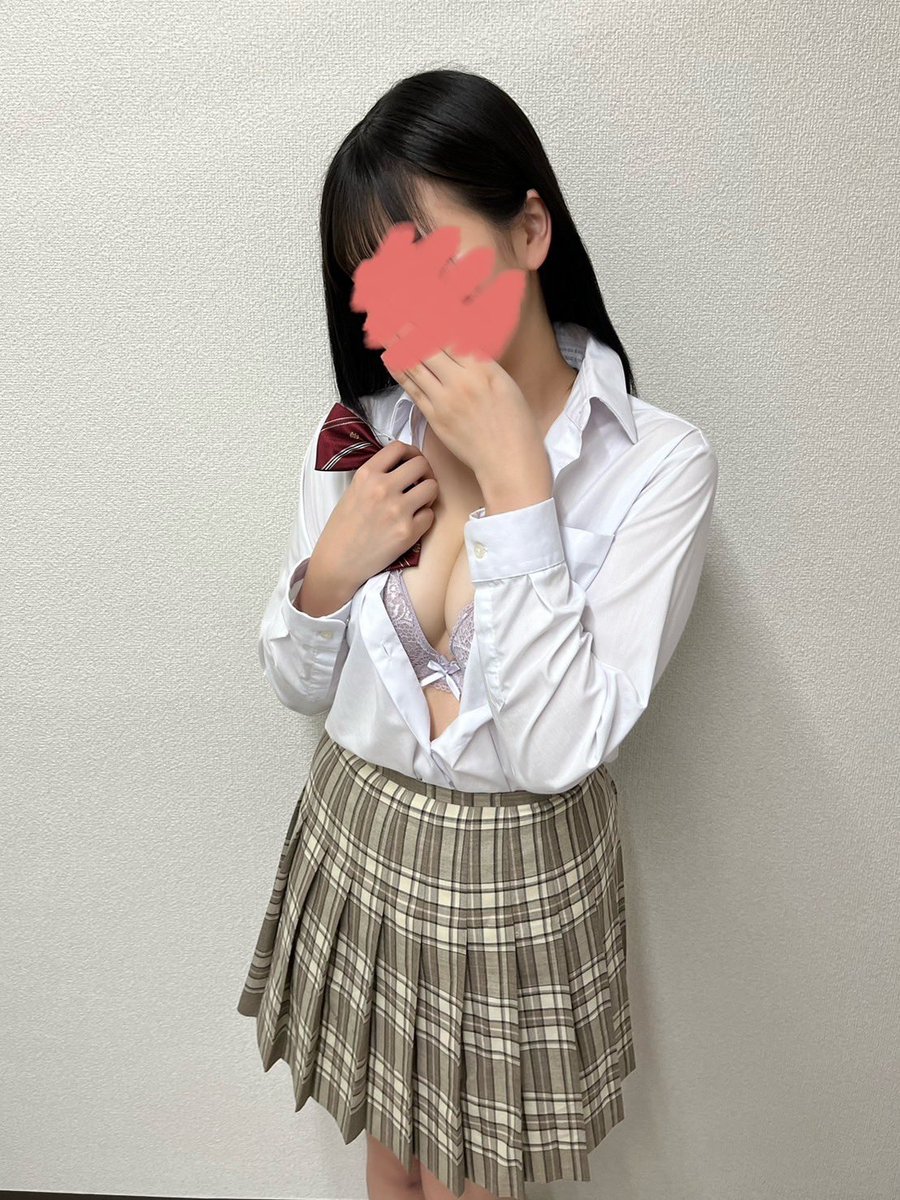 relaxation_da's tweet photo. 天高く手を掲げ
神に感謝せざるを得ないレベル

全リフレ愛好家様に捧げる
【超逸材数名・この後より空き有り】

このツイートをご覧になったのならば
“先ずはお電話を”
即決が功を奏し、最高の悦を感じて頂けるはずです。

重盛　深川
土屋　神楽 https://t.co/SiK0C0U8Y7