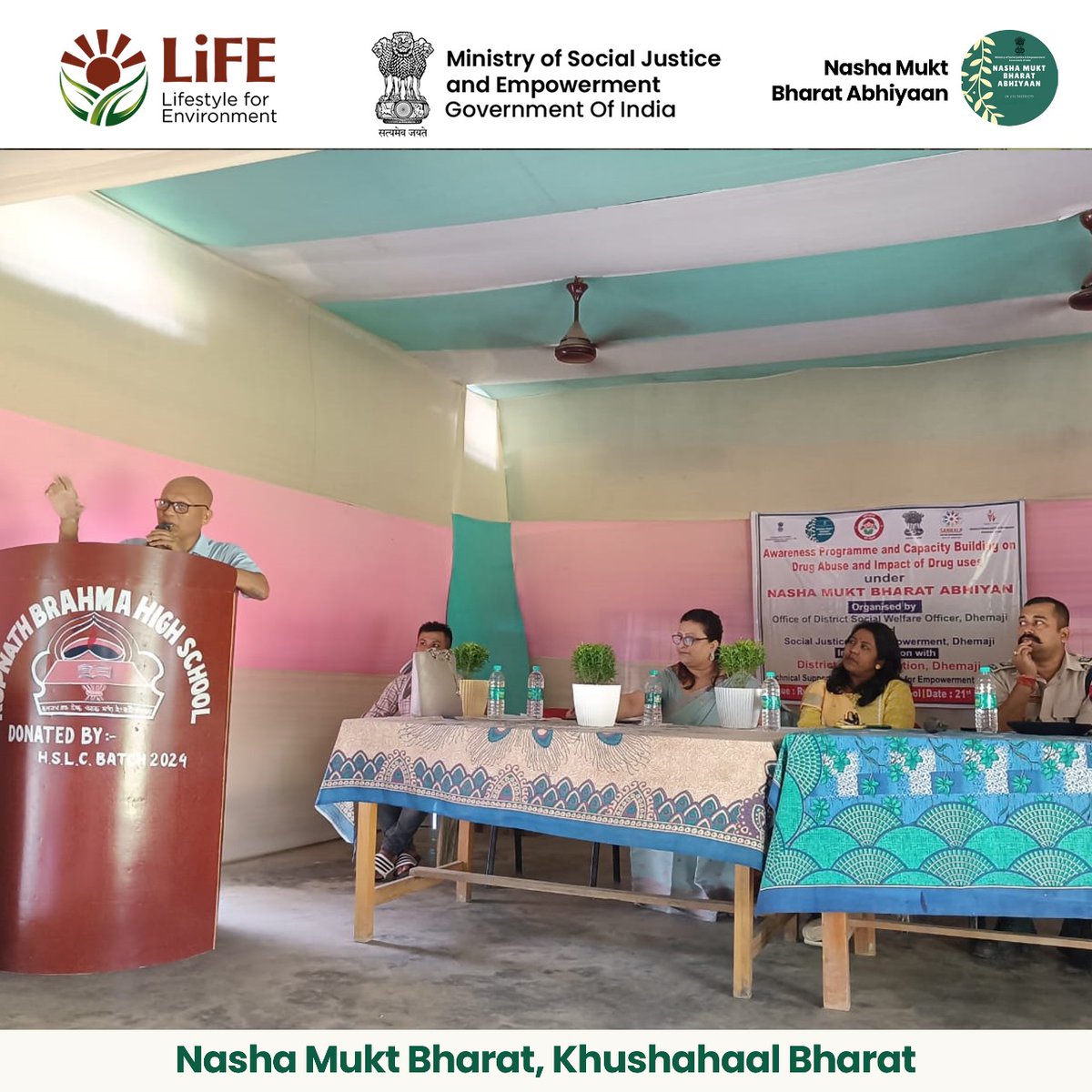 Under NMBA, an Awareness and Capacity Building on Drug abuse was organised forbthe students in
Dhemaji, Assam. @Drvirendrakum13 @MSJEGOI @SMILE_MoSJE @_saurabhgarg @UNODC @NITIAayog @HMOIndia #nmba #drugfreeindia