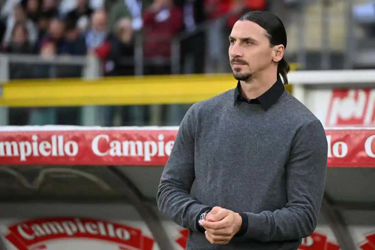 🚨 #Milan in Australia: #Baresi, #Ibrahimovic e #Moncada al fianco della squadra rossonera. via @MilanNewsit