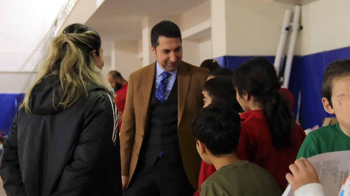 📍Çok Amaçlı Spor Merkezi Türkiye Sportif Yetenek Taraması ve Spora Yönlendirme Projesi Kapsamında; İl, İlçe, Belde ve Köylerimizde okuyan tüm 3. Sınıf öğrencilerimize yönelik Taramalar devam ediyor. ⏳ Hedefimiz 9️⃣5️⃣0️⃣0️⃣ Tarama 🏆⚽️🎾🏏🏸🥅🤿🏹🥋 @gencliksporbak @OA_BAK