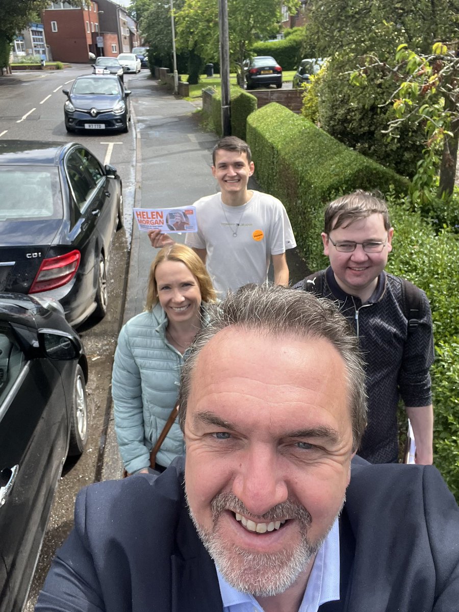 Great to join Helen Morgan on the doorsteps in Wem this morning. Lots of people praising her work as the local MP and supporting her because of it. Helen has shown residents across #Shropshire, what a difference having a hardworking local LibDem MP makes. #NorthShropshire