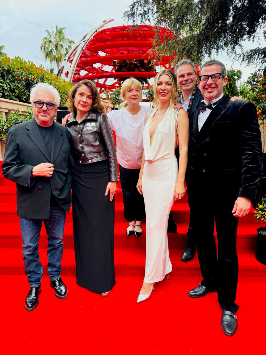 Barnaby Wass tweet media