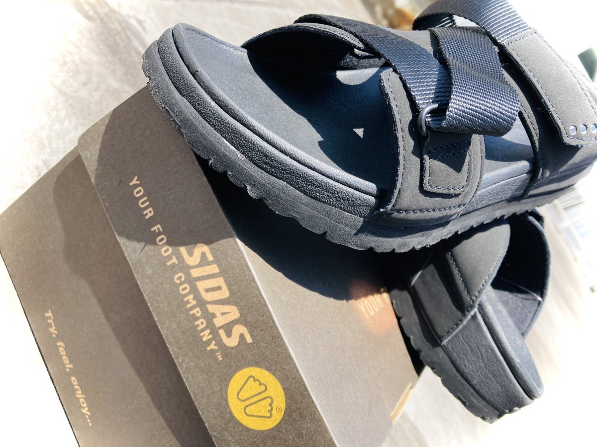 t_chiba_bk's tweet image. 〜ランページ〜
カジュアルにもスポーツ後にも使える万能リカバリーサンダル！！
ベルトタイプなので私服に合わせてもオシャレな1足になります✨✨
スタッフ今村はオールブラックを購入しちゃいます👶👶
#シダス
#SIDAS
#リカバリーサンダル
#ときわスポーツ千葉