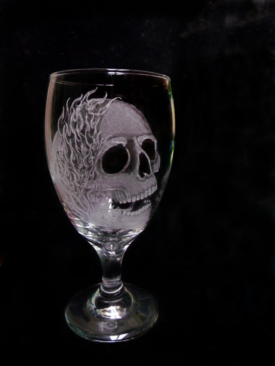 wine glasses , Skulls and Flames , set of two hand engraved glass Goblets  custom barware  gift ideas Halloween skull goblets MC tuppu.net/50714994 #tattooglass #wedding #love #bridal #glassart #fantasyart #skulls #SkullsMcGift