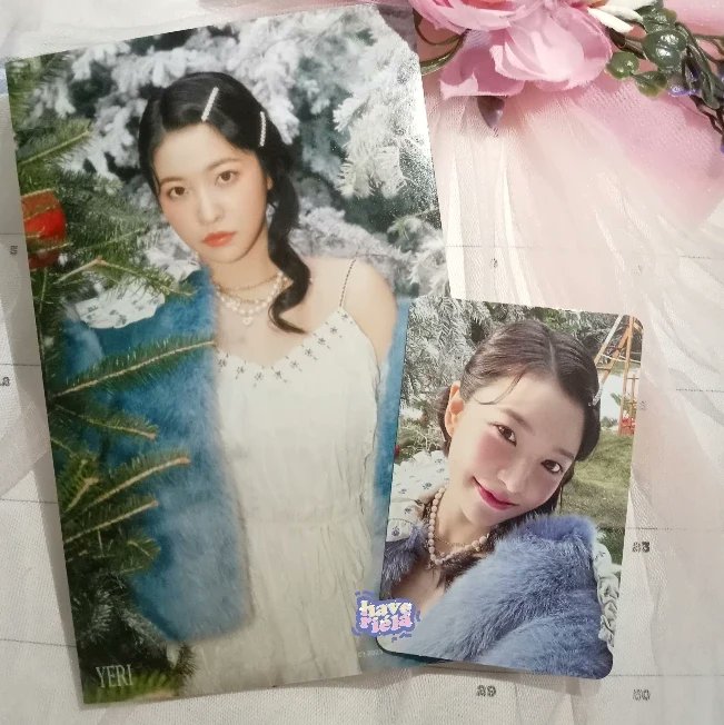 • wts • want to sell • ⋆୨♡୧⋆ 4x6 photo set Yeri ⋆୨♡୧⋆ 🍥 100k (boleh nego) 🧺 Dom Tangsel ⋰˚☆ good condi ⋰˚☆ co 🍊 ⋰˚☆ keep event •tag. wts pc smcu palace red velvet photocard