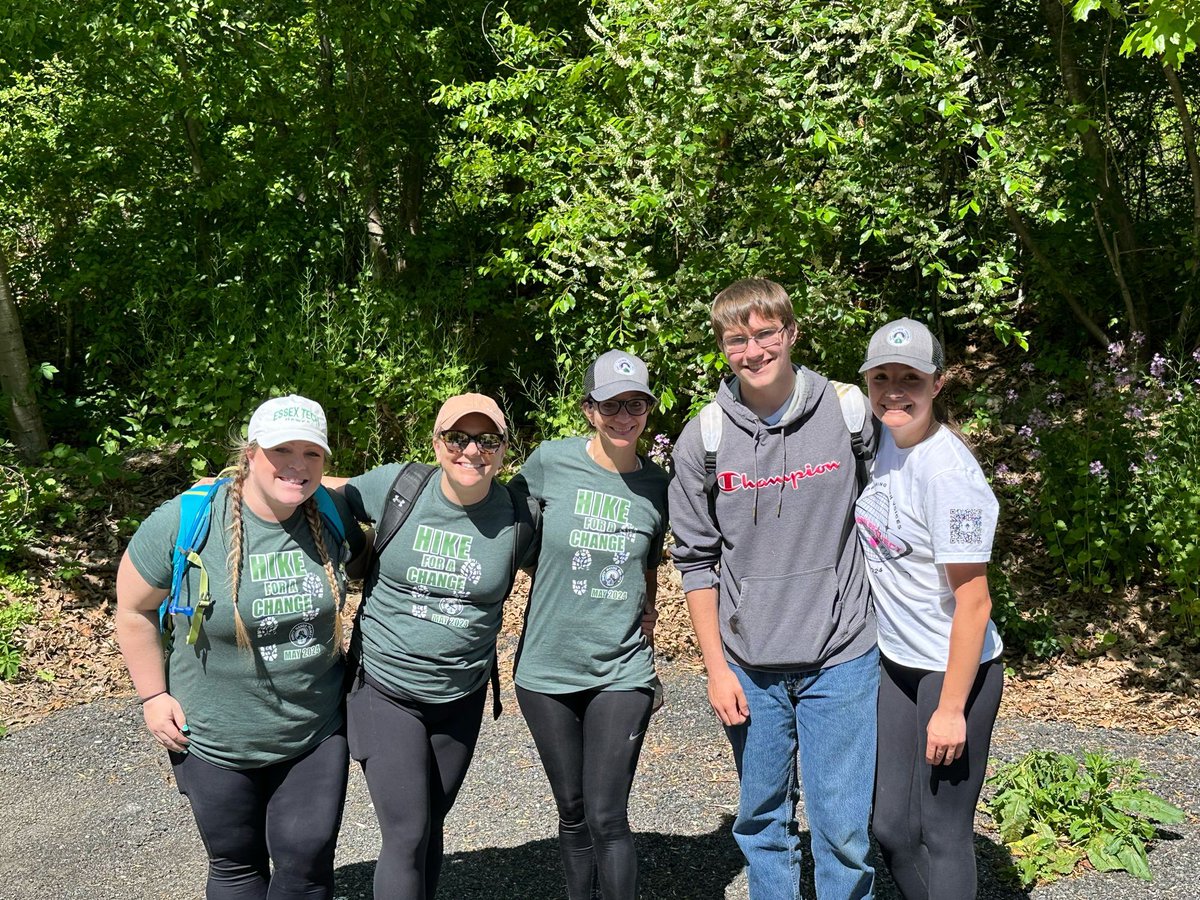 Our Essex Tech team is ready to go! What a beautiful day to honor Ty and support Hike for a Change and the DirTY Hands Project @thedirtyhandsproject #HawkTalk #CreateEncouragePromoteDevelop #ENSATS #TechnicalSchool #TechnicalEducation #CTAE #AgEdu #MentalHealth