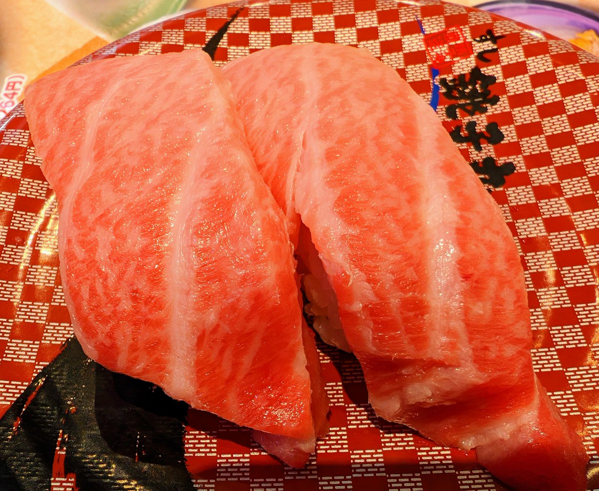 satokaTMU's tweet photo. 最後の晩餐 https://t.co/iC0DJ17SLq