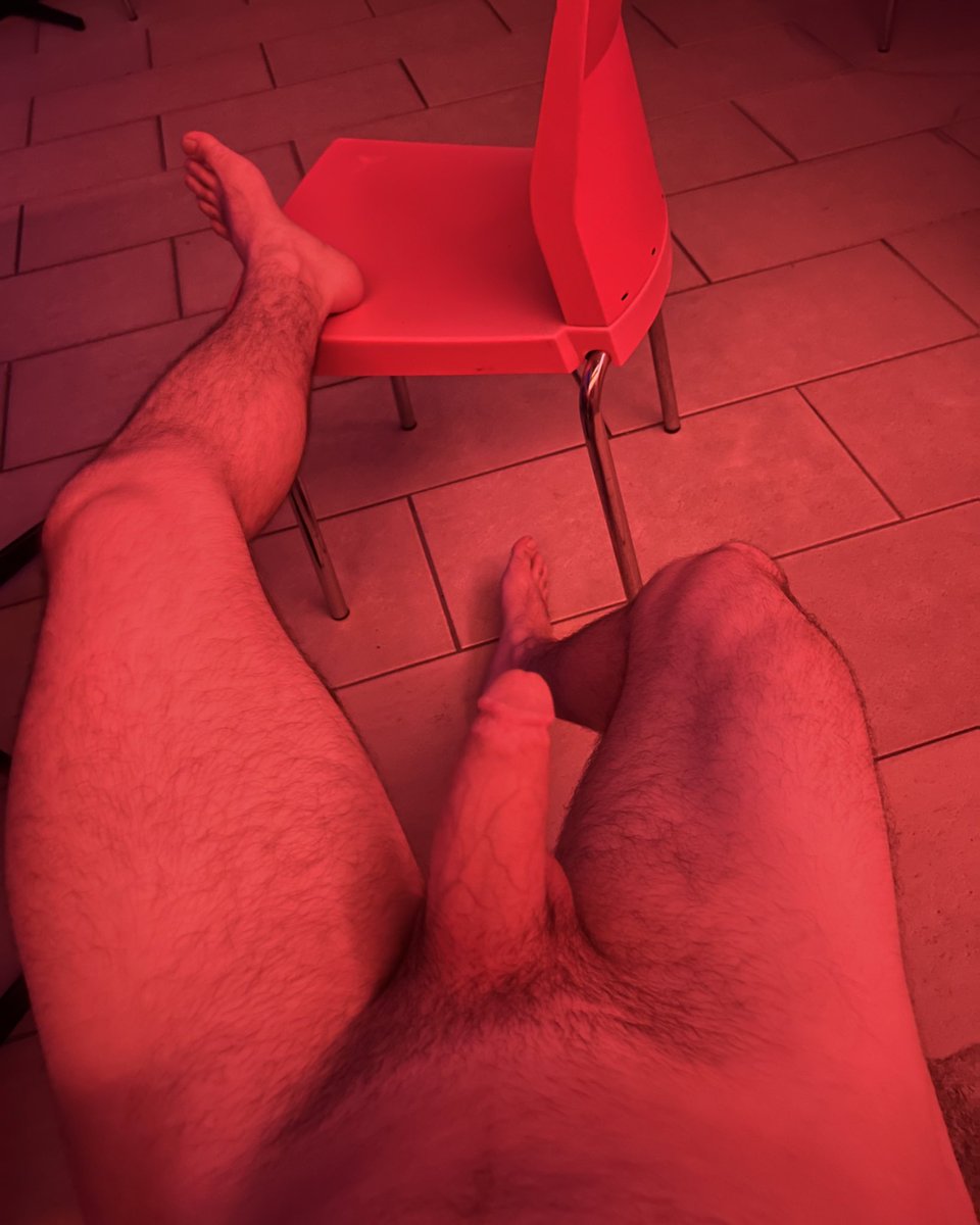 On Mondays we get our slut on at the Sauna 🤓