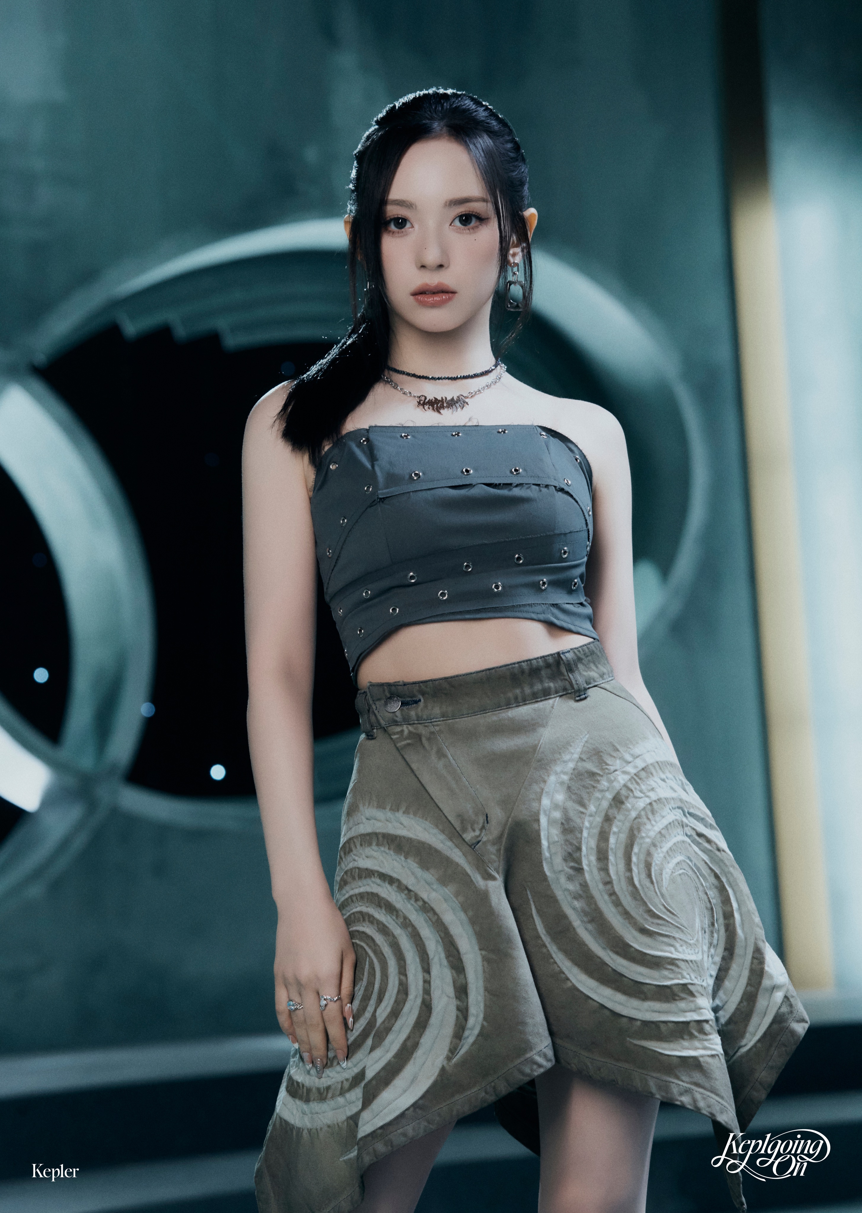 GOl_s--bsAAffC8?format=jpg&name=4096x4096