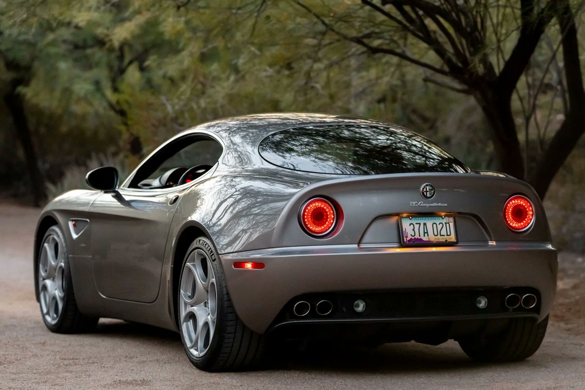 Alfa Romeo 8C Competizione.