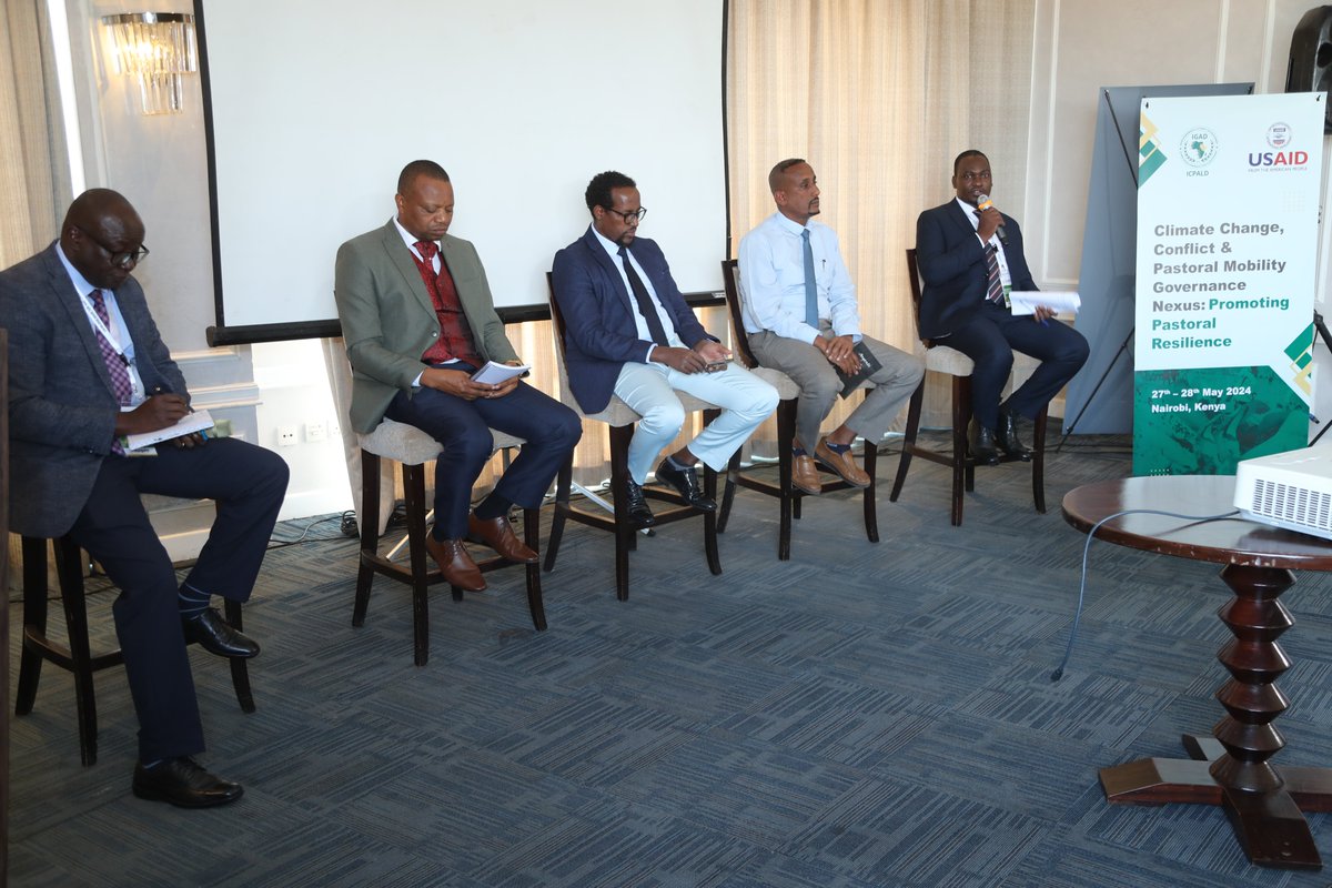 IGAD_CPALD's tweet photo. #IGADShareFair
📸Reflecting on pertinent issues regarding the unpredictability of climate change, which necessitates interventions that mitigate its diverse effects in pastoral communities
#ResilienceProgramming
#ClimateChangeandPastoralism https://t.co/is1QyQoHOa