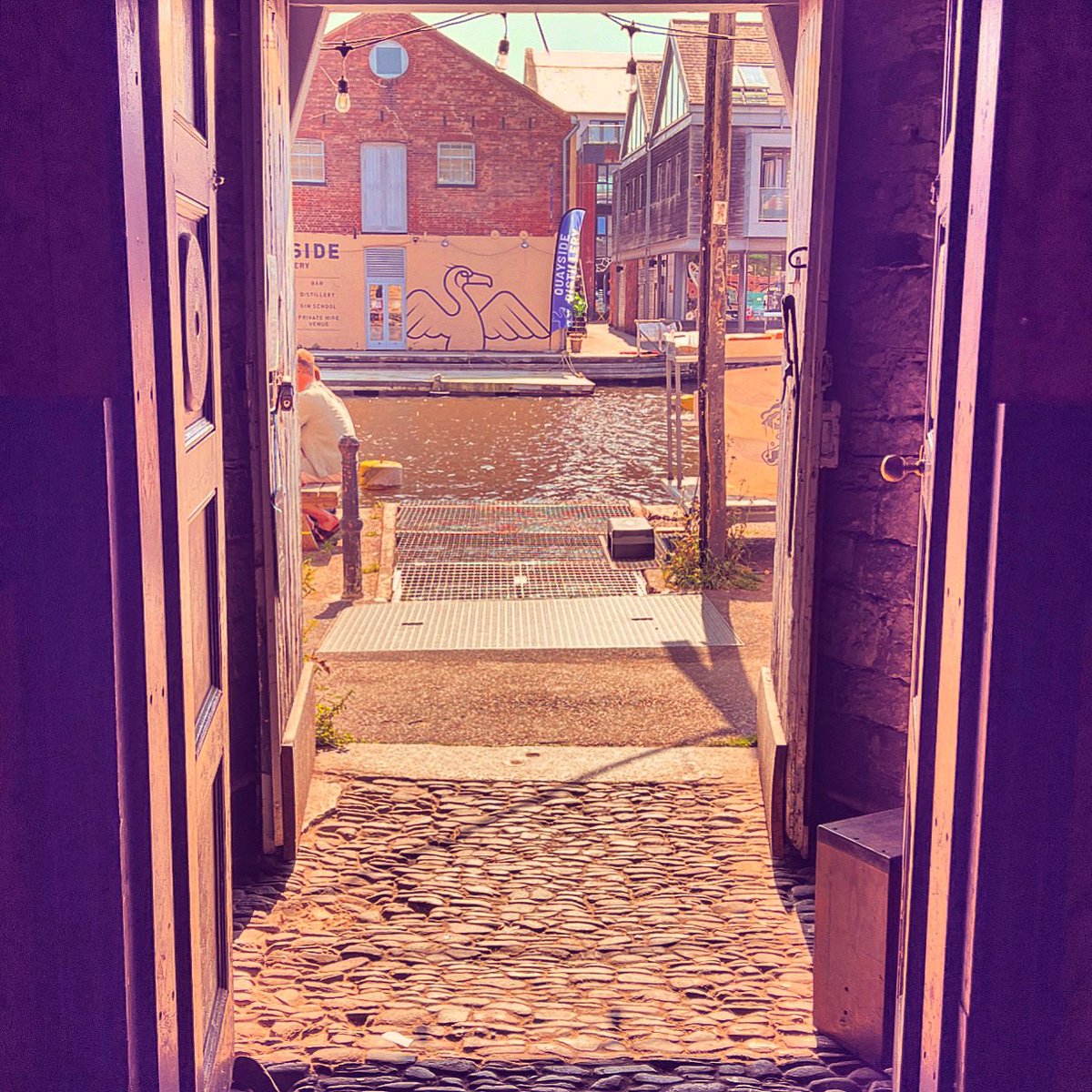 We are like totally of course open all day today cause of the bank holiday. Come rain or shine, and so far today it looks like we’re going to get a bit of both… Fingers crossed for that shine though!
.
🤞☀️🍻