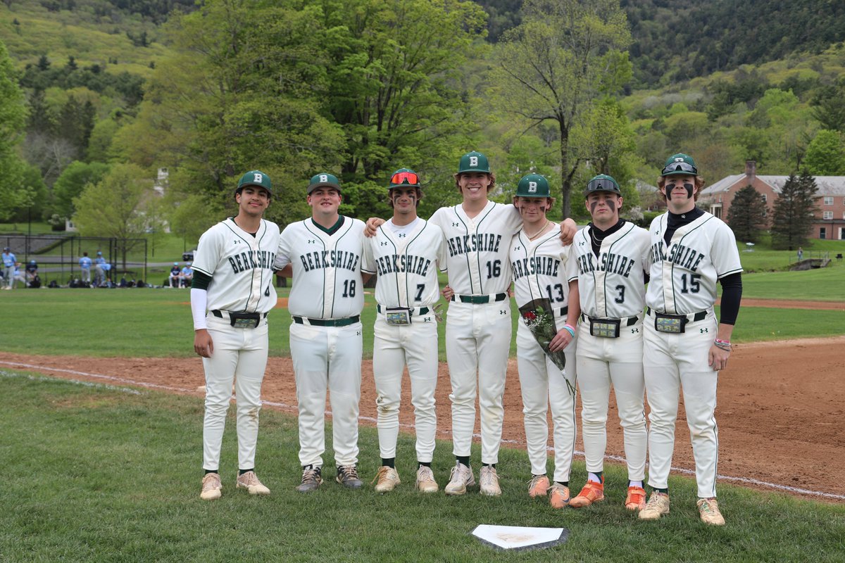 Congrats to this great group of seniors - we thank you for all of your leadership this year and wish you the best of luck as your transition beyond the Mountain!