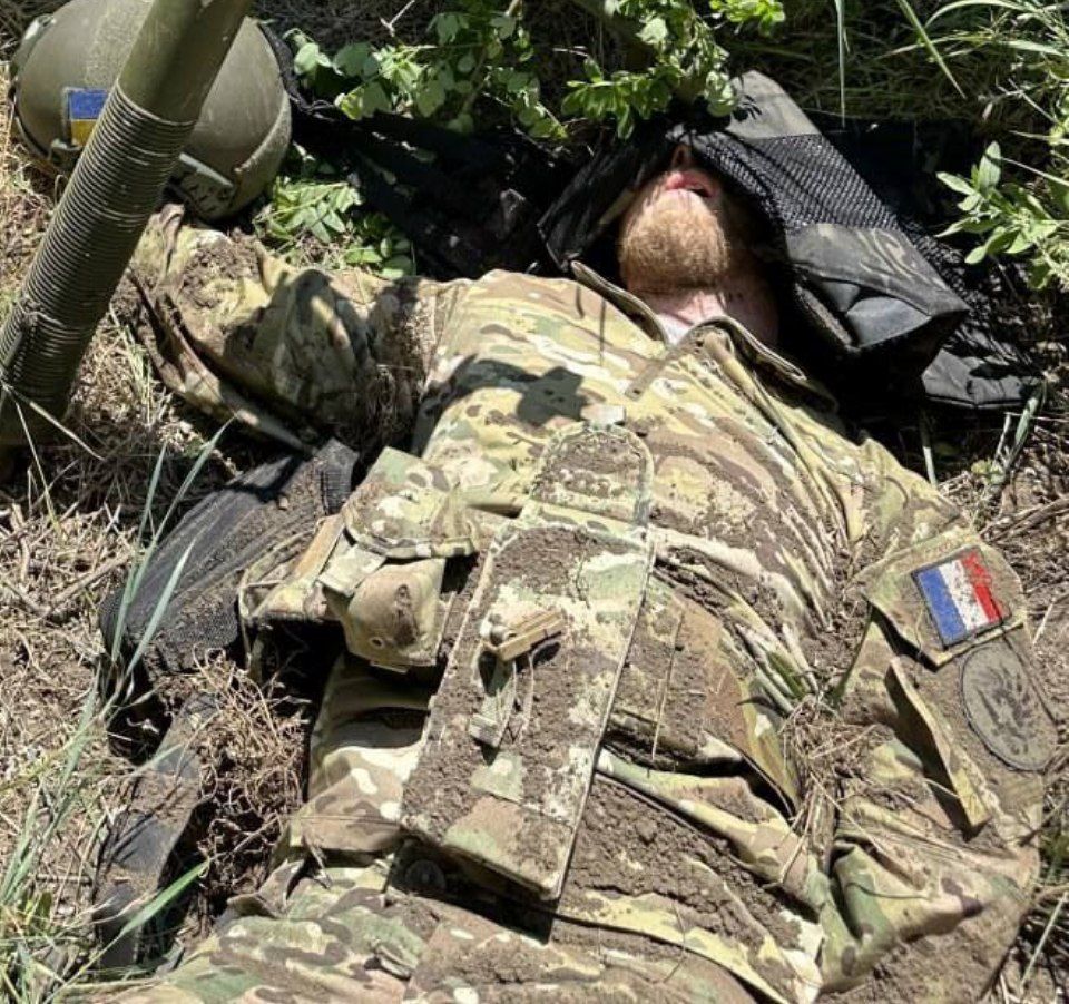MyLordBebo's tweet photo. 🇫🇷🇺🇦🇷🇺 Another frenchman left Ukraine ... https://t.co/CCDKoxRmYP