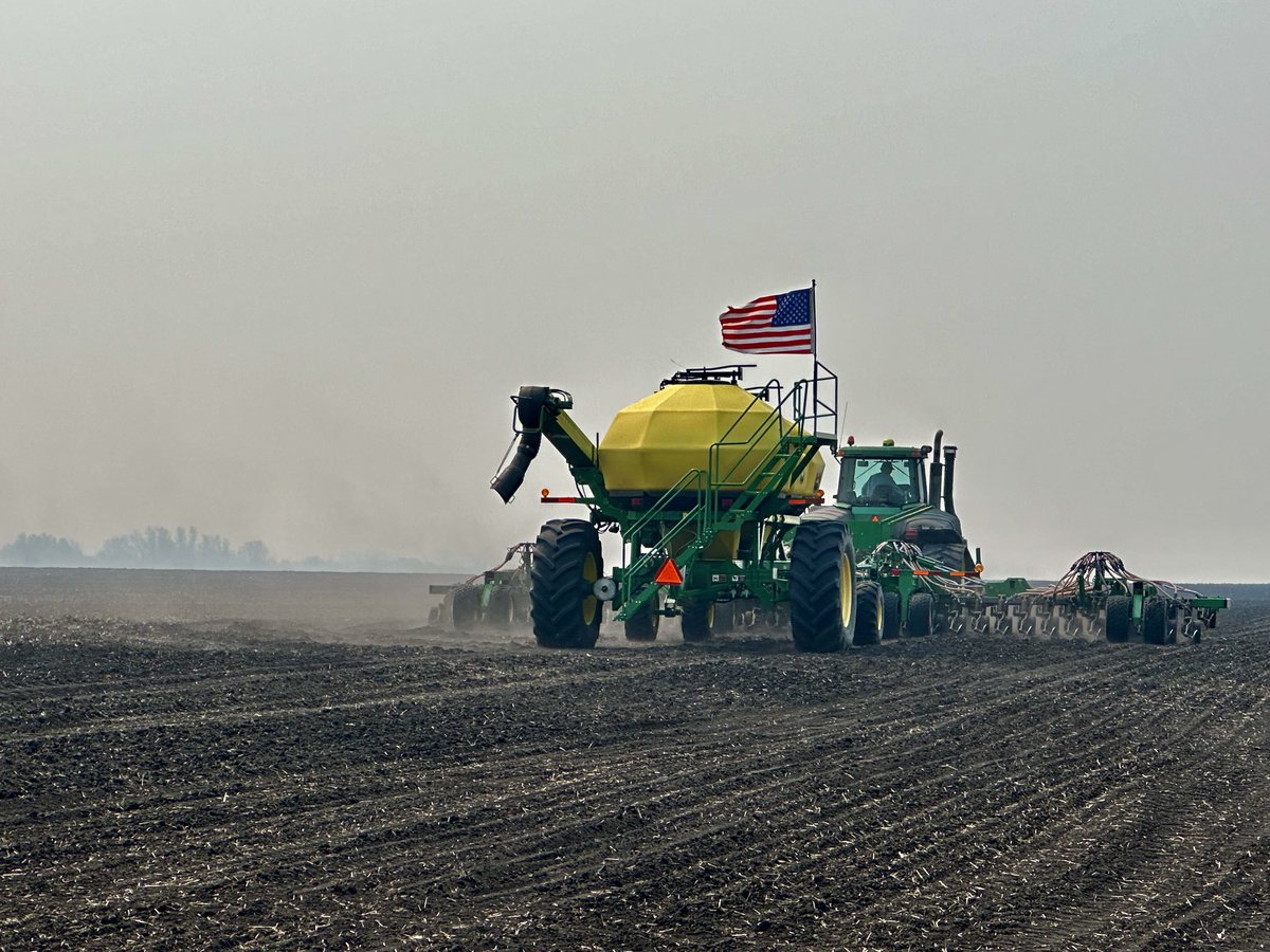 cciefarmer's tweet photo. We remember and honor everyday on our family farm.  

#NeverForget
#MemorialDay https://t.co/QGnJKBbc0f