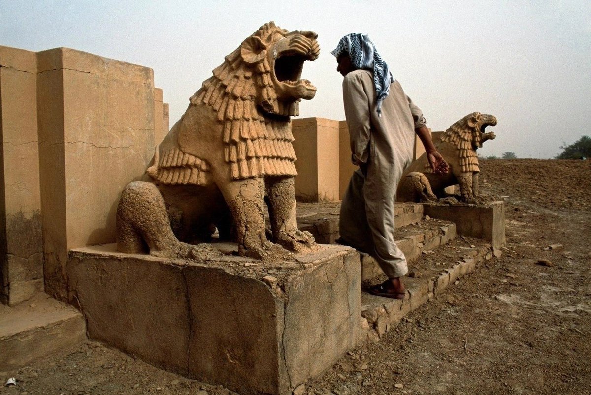 Ancient city Shaduppum in Iraq. 📷: Steve McCurry