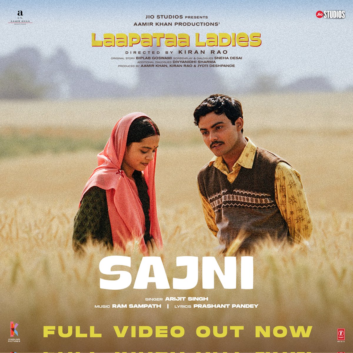 A classical Arijit Masterpiece 🙌🏻🪄 Watch #Sajni full video out now! 🌻 bit.ly/Sajni-FullVideo #LaapataaLadies @nitanshi_goel @PratibhaRanta #SparshShrivastava @chhaya_kadam @ravikishann #Aamirkhan #KiranRao #JyotiDeshpande @AKPPL_Official @KindlingIndia @jiostudios