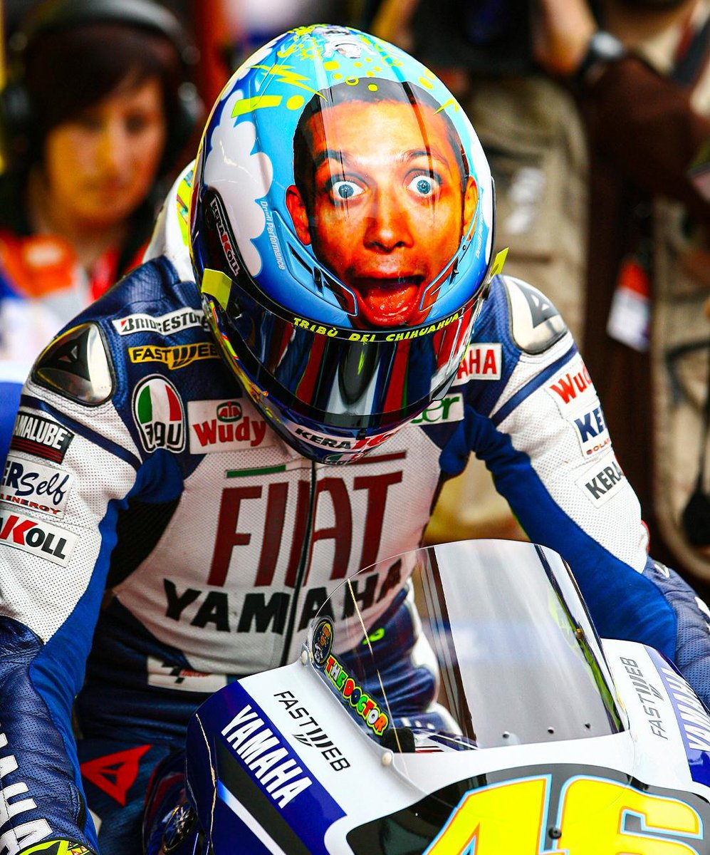 As it's the #ItalianGP - The most iconic special helmet design from Valentino Rossi in 2008 😄🇮🇹

#MotoGP