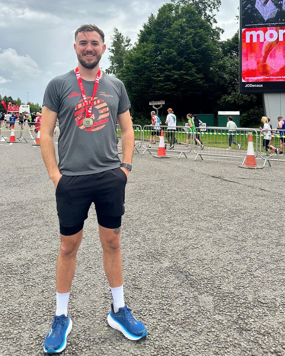 Mr Johnson tweet media